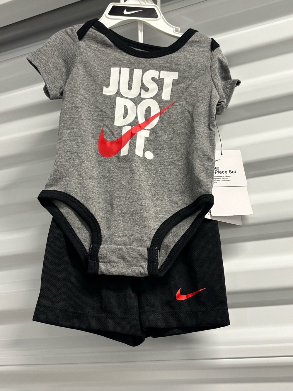Nike 2-Piece Set - Gray & Black with Red Swoosh